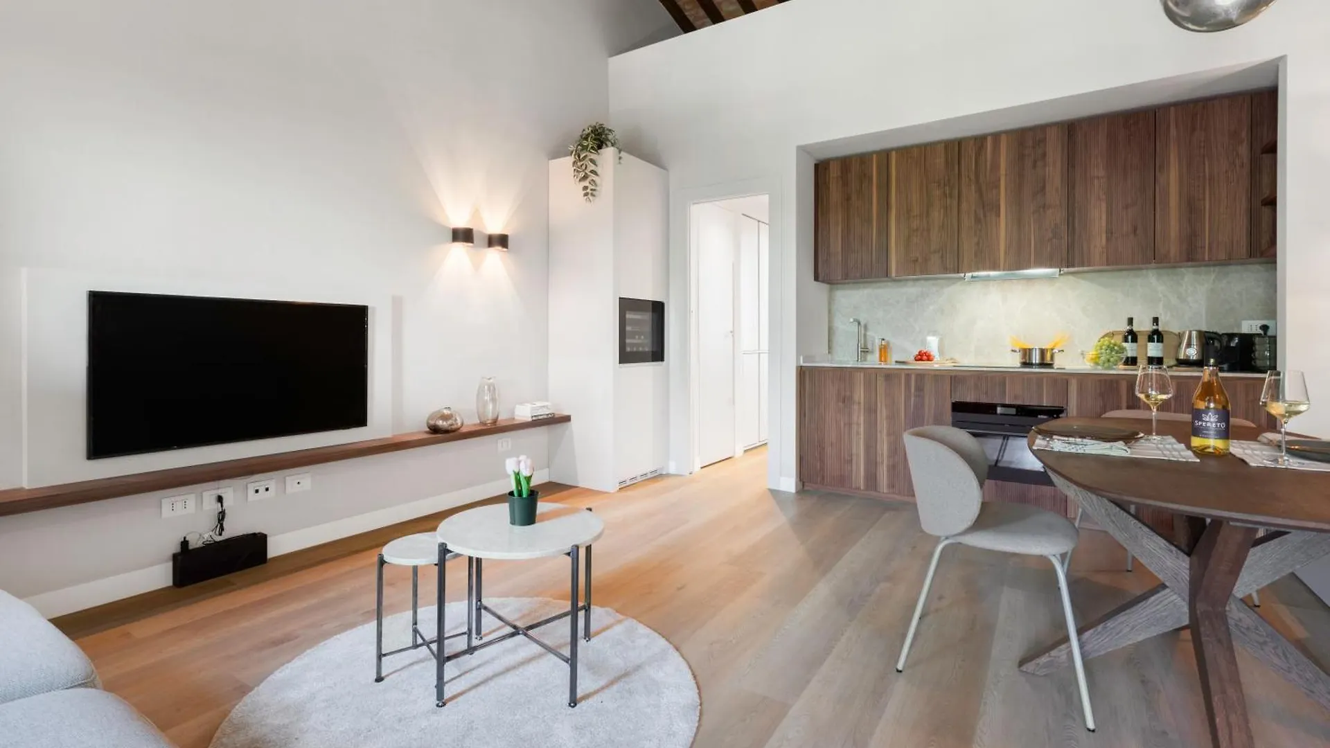 Correggiolo Romantic Apartment, Pool, Montaione, Toscana